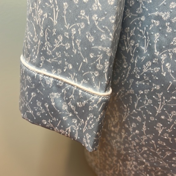 Something Navy Women’s Silk Robe - Picture 11 of 12